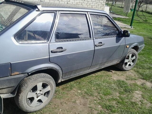 Серый ВАЗ 2109, объемом двигателя 0 л и пробегом 200 тыс. км за 725 $, фото 3 на Automoto.ua