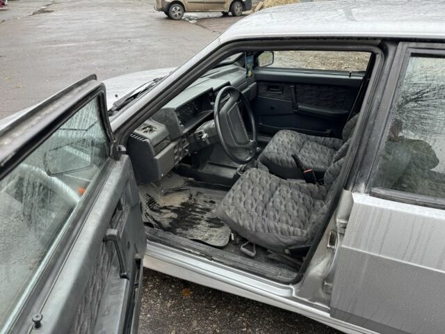 Сірий ВАЗ 2109, об'ємом двигуна 0 л та пробігом 209 тис. км за 1550 $, фото 4 на Automoto.ua