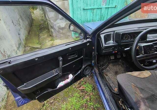 Синий ВАЗ 2109, объемом двигателя 1.5 л и пробегом 350 тыс. км за 600 $, фото 3 на Automoto.ua