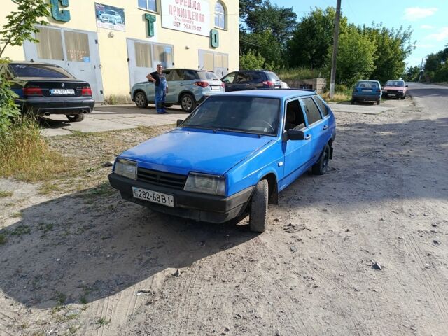 Синий ВАЗ 2109, объемом двигателя 1.5 л и пробегом 243 тыс. км за 900 $, фото 5 на Automoto.ua