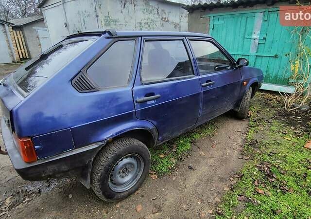Синий ВАЗ 2109, объемом двигателя 1.5 л и пробегом 350 тыс. км за 600 $, фото 2 на Automoto.ua