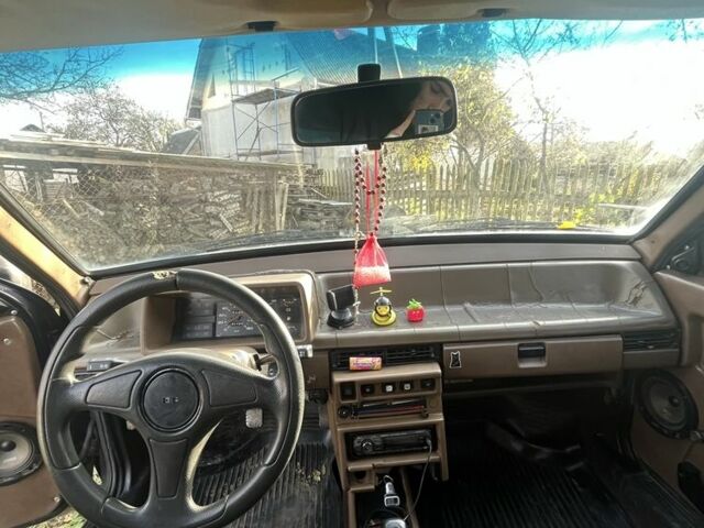 ВАЗ 2109 1988 в Ивано-Франковске на Automoto.ua Синий ВАЗ 2109, объемом двигателя 1.6 л и пробегом 200 тыс. км за 914 $, фото 4 на Automoto.ua