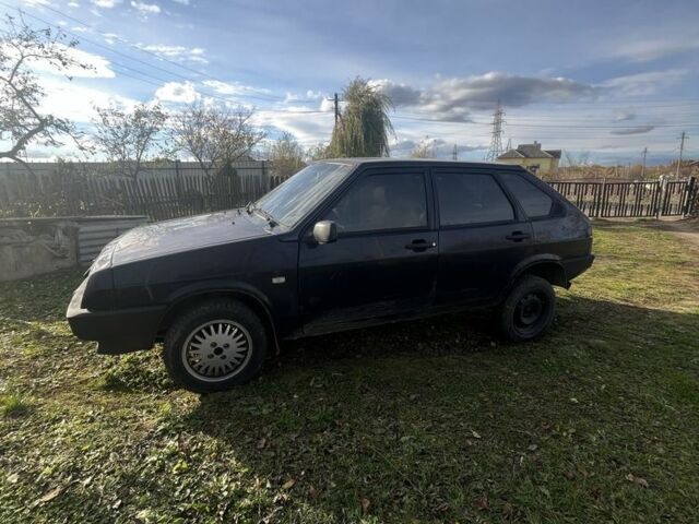 ВАЗ 2109 1988 в Ивано-Франковске на Automoto.ua Синий ВАЗ 2109, объемом двигателя 1.6 л и пробегом 200 тыс. км за 914 $, фото 2 на Automoto.ua