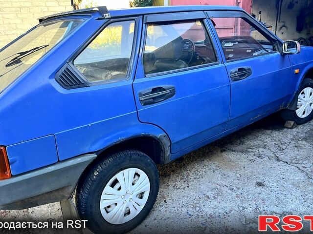 Синий ВАЗ 2109, объемом двигателя 1.5 л и пробегом 0 тыс. км за 950 $, фото 2 на Automoto.ua