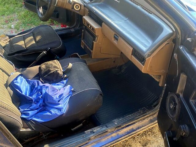 Синій ВАЗ 2109, об'ємом двигуна 1.5 л та пробігом 200 тис. км за 740 $, фото 2 на Automoto.ua