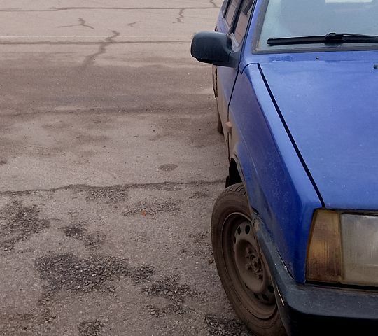 Синий ВАЗ 2109, объемом двигателя 13 л и пробегом 0 тыс. км за 1000 $, фото 1 на Automoto.ua