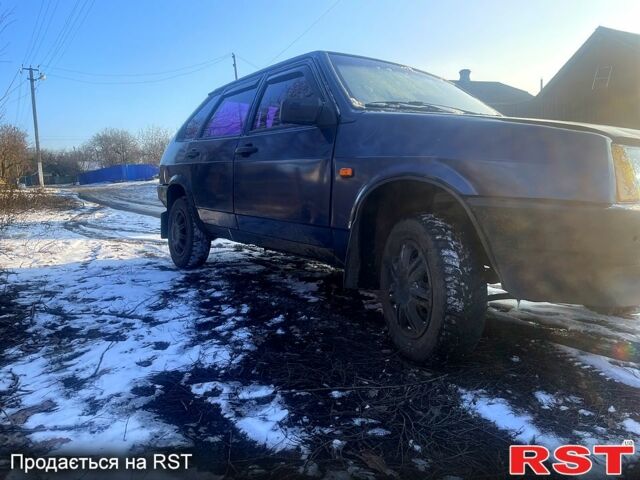 Синий ВАЗ 2109, объемом двигателя 1.5 л и пробегом 200 тыс. км за 950 $, фото 7 на Automoto.ua