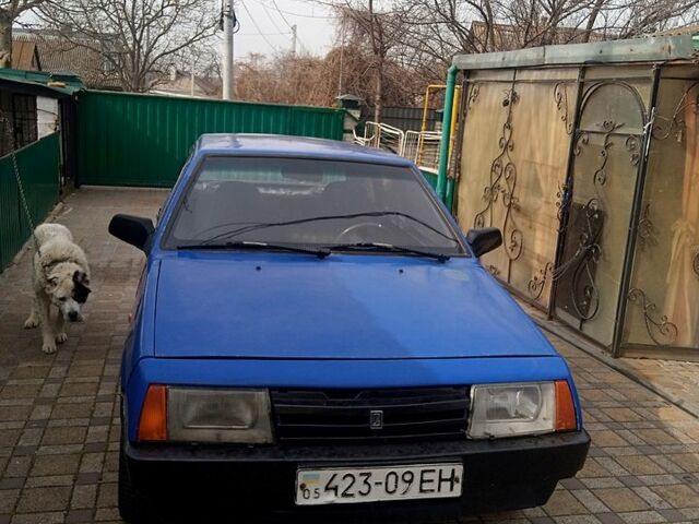 Синий ВАЗ 2109, объемом двигателя 1.3 л и пробегом 370 тыс. км за 850 $, фото 2 на Automoto.ua