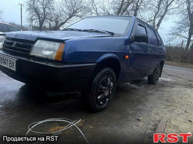 Синий ВАЗ 2109, объемом двигателя 1.5 л и пробегом 200 тыс. км за 950 $, фото 2 на Automoto.ua