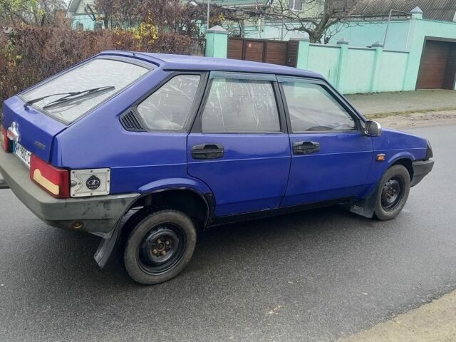 Синий ВАЗ 2109, объемом двигателя 1.5 л и пробегом 100 тыс. км за 800 $, фото 2 на Automoto.ua