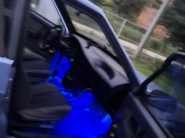 Синий ВАЗ 2109, объемом двигателя 1.5 л и пробегом 76 тыс. км за 750 $, фото 2 на Automoto.ua