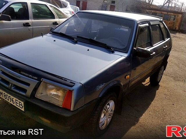 Синий ВАЗ 2109, объемом двигателя 1.5 л и пробегом 0 тыс. км за 1100 $, фото 5 на Automoto.ua