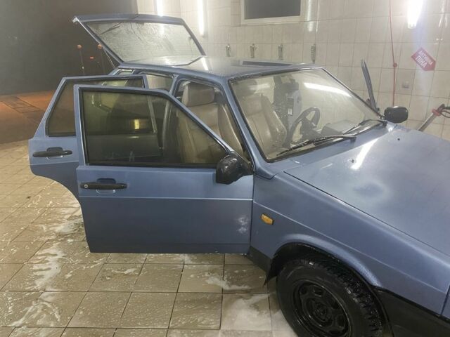 Синий ВАЗ 2109, объемом двигателя 1.5 л и пробегом 80 тыс. км за 1000 $, фото 1 на Automoto.ua