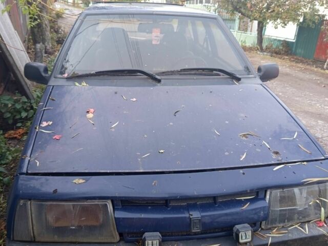 Синий ВАЗ 2109, объемом двигателя 1.5 л и пробегом 1000 тыс. км за 761 $, фото 2 на Automoto.ua