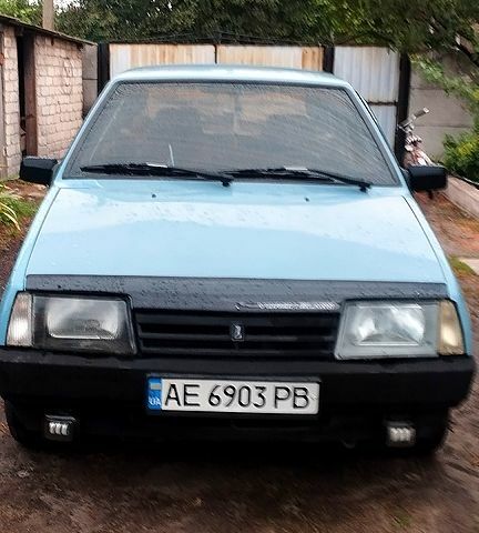 Синий ВАЗ 2109, объемом двигателя 1.5 л и пробегом 235 тыс. км за 1200 $, фото 1 на Automoto.ua