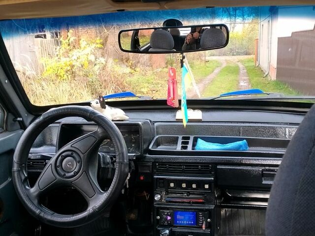 Синий ВАЗ 2109, объемом двигателя 1.3 л и пробегом 0 тыс. км за 1250 $, фото 2 на Automoto.ua