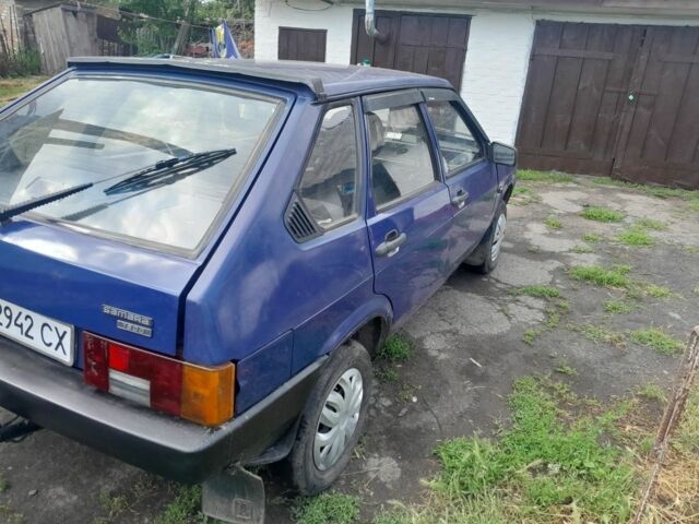 Синий ВАЗ 2109, объемом двигателя 1.5 л и пробегом 777 тыс. км за 1300 $, фото 1 на Automoto.ua