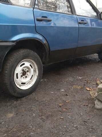 Синий ВАЗ 2109, объемом двигателя 1.3 л и пробегом 360 тыс. км за 619 $, фото 1 на Automoto.ua