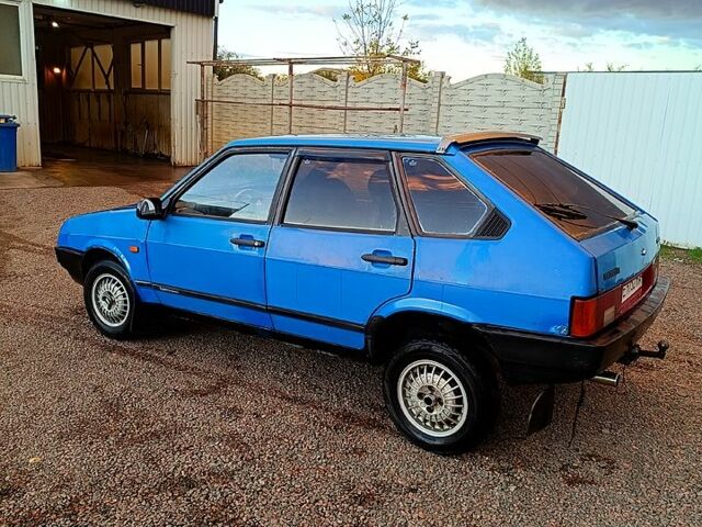 Синий ВАЗ 2109, объемом двигателя 1.3 л и пробегом 310 тыс. км за 999 $, фото 4 на Automoto.ua