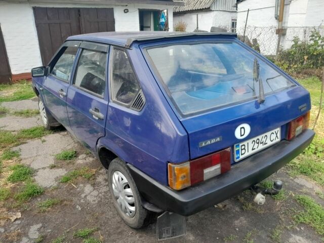 Синий ВАЗ 2109, объемом двигателя 1.5 л и пробегом 777 тыс. км за 1300 $, фото 2 на Automoto.ua