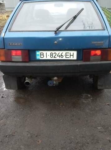 Синий ВАЗ 2109, объемом двигателя 1.3 л и пробегом 360 тыс. км за 619 $, фото 3 на Automoto.ua
