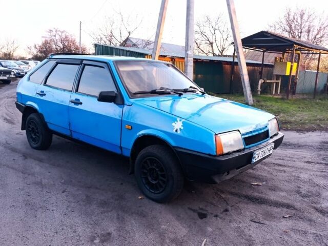 Синий ВАЗ 2109, объемом двигателя 2 л и пробегом 111 тыс. км за 950 $, фото 1 на Automoto.ua