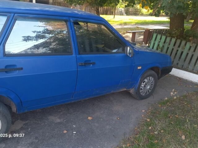 ВАЗ 2109 1991 в Василькове на Automoto.ua Синий ВАЗ 2109, объемом двигателя 0 л и пробегом 50 тыс. км за 618 $, фото 4 на Automoto.ua