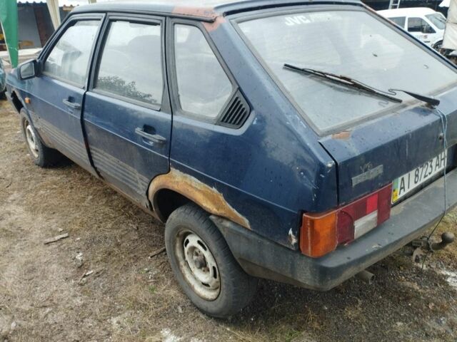 Синий ВАЗ 2109, объемом двигателя 1.8 л и пробегом 120 тыс. км за 290 $, фото 3 на Automoto.ua