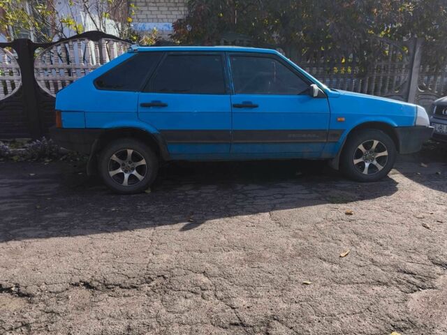 Синий ВАЗ 2109, объемом двигателя 1.5 л и пробегом 70 тыс. км за 1188 $, фото 1 на Automoto.ua