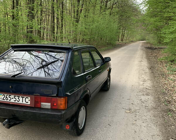 Синий ВАЗ 2109, объемом двигателя 1.5 л и пробегом 350 тыс. км за 1300 $, фото 3 на Automoto.ua
