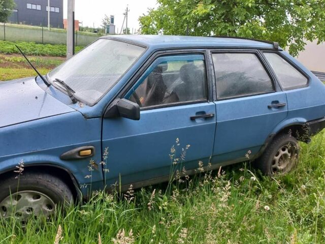 Синий ВАЗ 2109, объемом двигателя 1.5 л и пробегом 49 тыс. км за 450 $, фото 2 на Automoto.ua