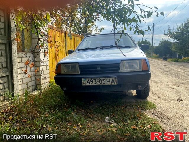Синий ВАЗ 2109, объемом двигателя 1.5 л и пробегом 200 тыс. км за 1100 $, фото 5 на Automoto.ua