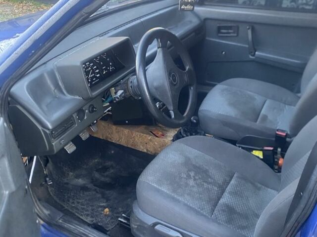 Синій ВАЗ 2109, об'ємом двигуна 1.5 л та пробігом 300 тис. км за 600 $, фото 5 на Automoto.ua