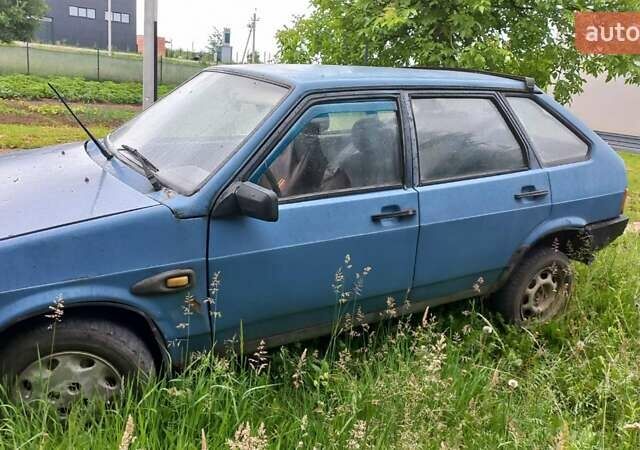 Синий ВАЗ 2109, объемом двигателя 1.5 л и пробегом 49 тыс. км за 450 $, фото 3 на Automoto.ua