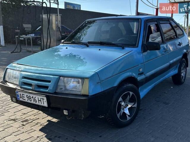 ВАЗ 2109 1992 в Новомосковске на Automoto.ua Синий ВАЗ 2109, объемом двигателя 1.3 л и пробегом 200 тыс. км за 1600 $, фото 4 на Automoto.ua