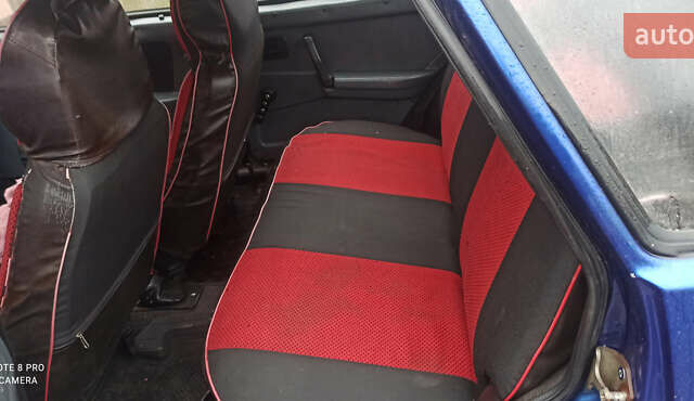 Синий ВАЗ 2109, объемом двигателя 1.1 л и пробегом 100 тыс. км за 1100 $, фото 3 на Automoto.ua