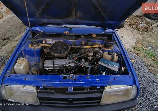 Синий ВАЗ 2109, объемом двигателя 1.5 л и пробегом 222 тыс. км за 850 $, фото 2 на Automoto.ua