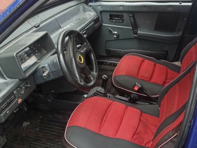 Синий ВАЗ 2109, объемом двигателя 1.1 л и пробегом 100 тыс. км за 1100 $, фото 2 на Automoto.ua