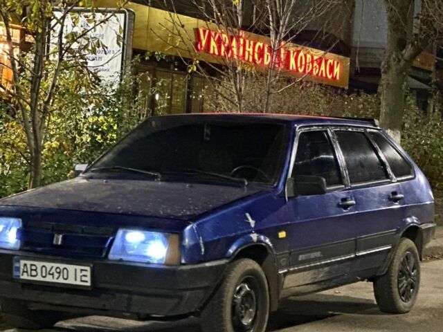 Синий ВАЗ 2109, объемом двигателя 1.5 л и пробегом 99 тыс. км за 1250 $, фото 2 на Automoto.ua