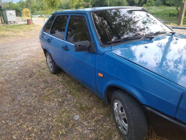 Синий ВАЗ 2109, объемом двигателя 1.3 л и пробегом 96 тыс. км за 650 $, фото 2 на Automoto.ua