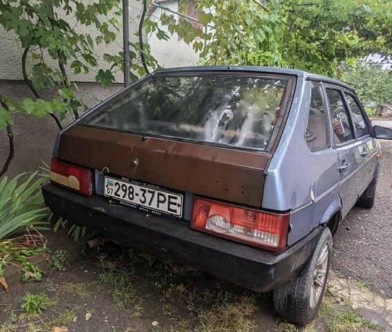 Синий ВАЗ 2109, объемом двигателя 1.3 л и пробегом 280 тыс. км за 601 $, фото 3 на Automoto.ua