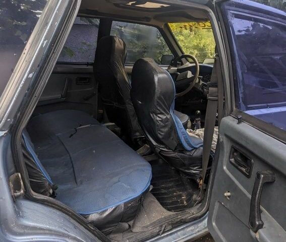 Синий ВАЗ 2109, объемом двигателя 1.3 л и пробегом 280 тыс. км за 601 $, фото 4 на Automoto.ua