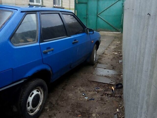 Синий ВАЗ 2109, объемом двигателя 1.5 л и пробегом 265 тыс. км за 700 $, фото 5 на Automoto.ua