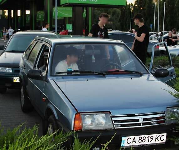 Синий ВАЗ 2109, объемом двигателя 1.5 л и пробегом 74 тыс. км за 2000 $, фото 1 на Automoto.ua