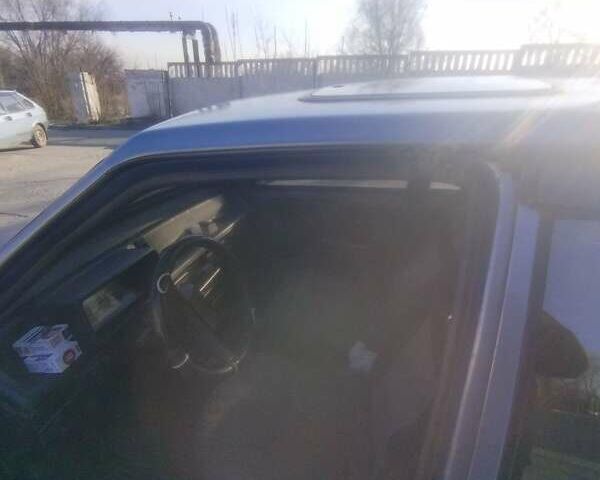 Синий ВАЗ 2109, объемом двигателя 1.5 л и пробегом 140 тыс. км за 999 $, фото 4 на Automoto.ua