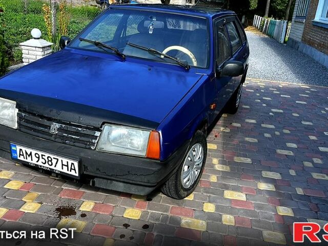 Синий ВАЗ 2109, объемом двигателя 1.3 л и пробегом 200 тыс. км за 600 $, фото 1 на Automoto.ua