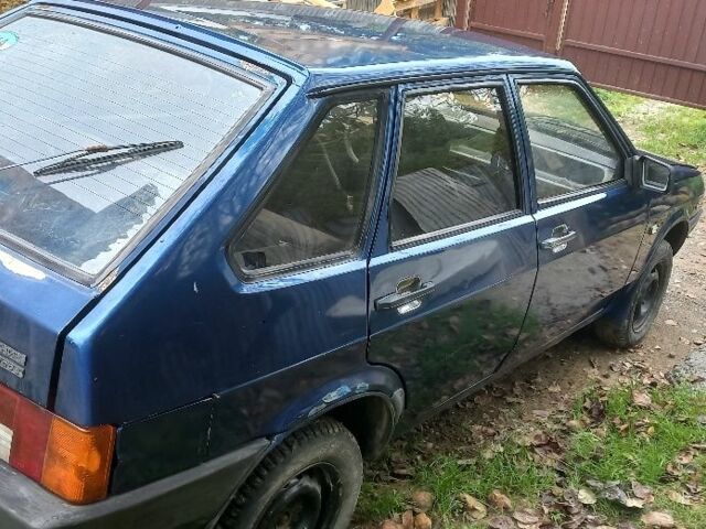 Синий ВАЗ 2109, объемом двигателя 1.5 л и пробегом 100 тыс. км за 600 $, фото 2 на Automoto.ua