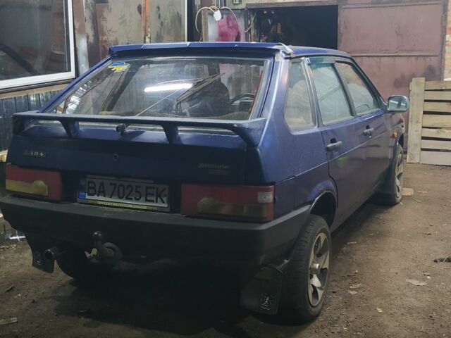 Синий ВАЗ 2109, объемом двигателя 1.5 л и пробегом 150 тыс. км за 779 $, фото 3 на Automoto.ua