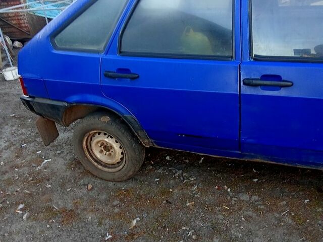 Синий ВАЗ 2109, объемом двигателя 1.5 л и пробегом 200 тыс. км за 500 $, фото 3 на Automoto.ua