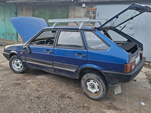 Синий ВАЗ 2109, объемом двигателя 1.5 л и пробегом 90 тыс. км за 674 $, фото 1 на Automoto.ua